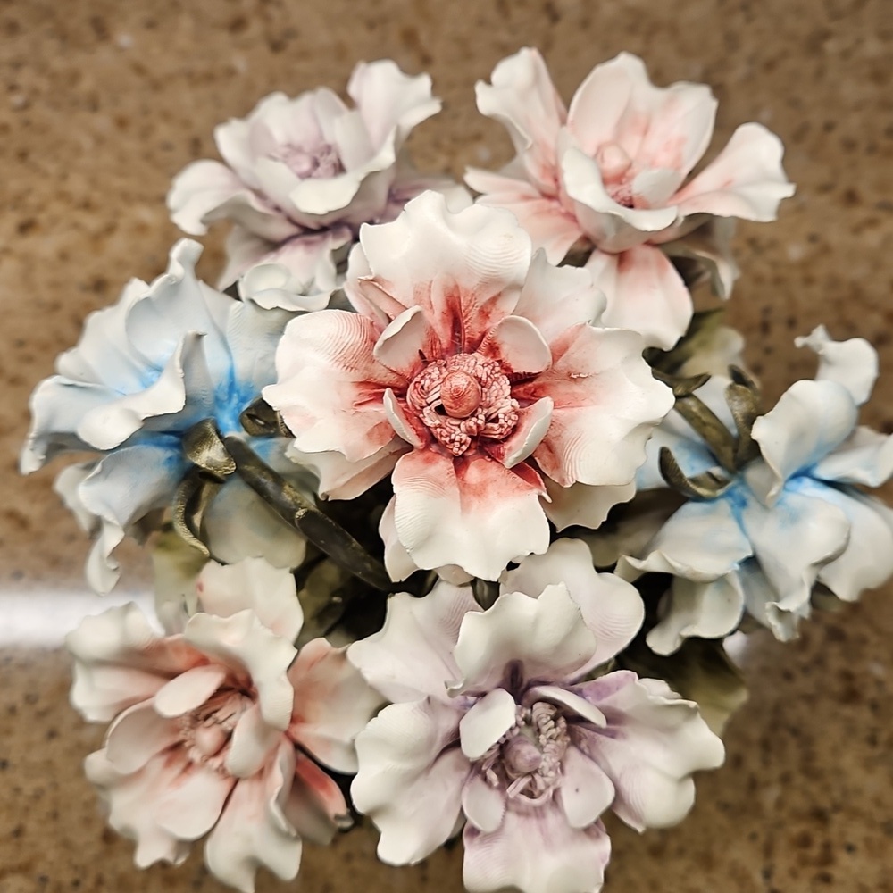Italy Capodimonte Urn Flowers Vintage Large - Picture 5 of 8